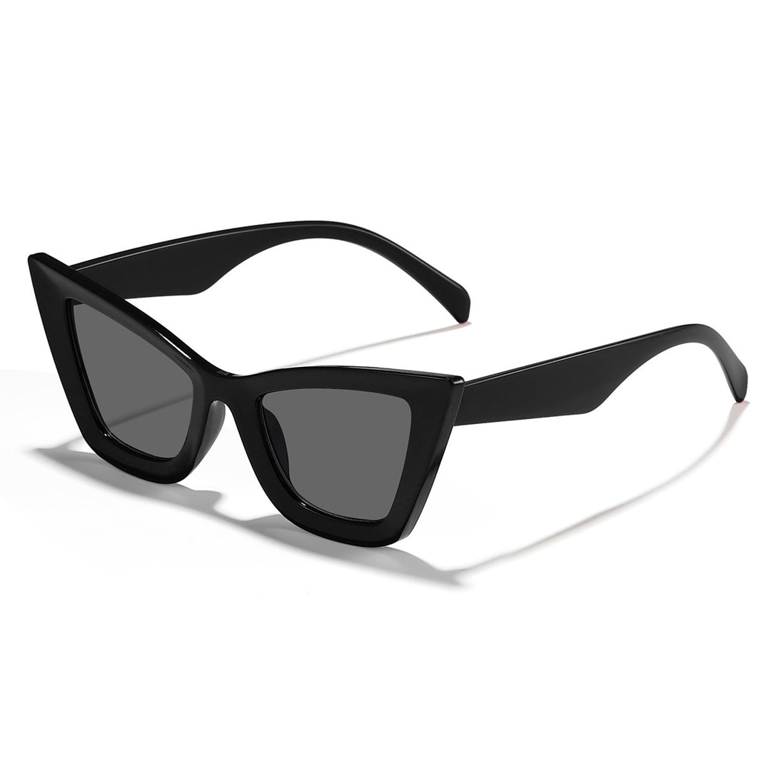 Dame Cat-Eye solbriller med moderne ramme og UV-beskyttelse Skanto
