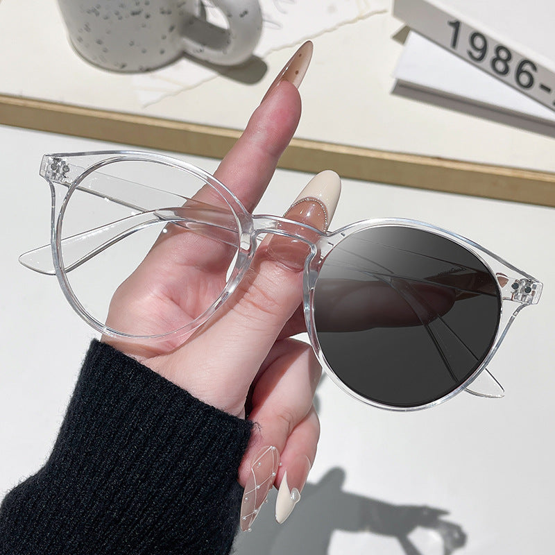 Dame Cat-Eye solbriller med transparent ramme Skanto