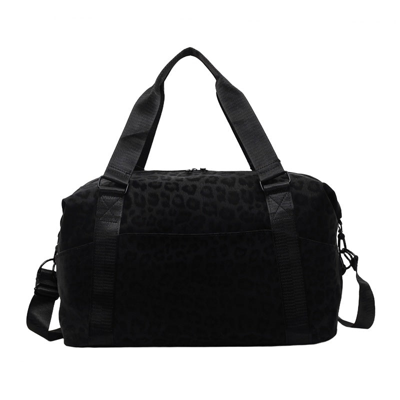 Sporty tote bag with structured outer material Skanto