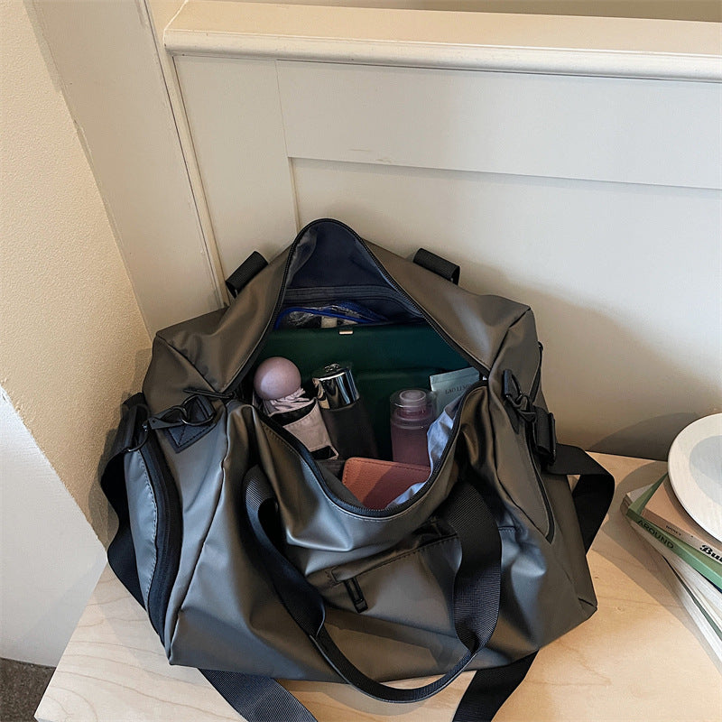 Sporty Duffel Bag With Additional Compartments Skanto