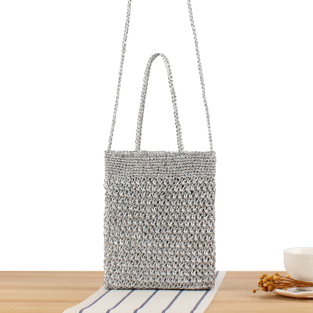Shoulder Bags in Hand-Knotted Natural Material with Fine Texture Skanto