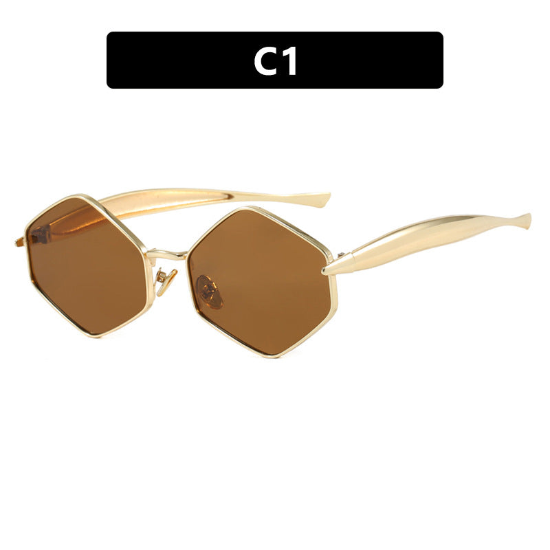 Dame hexagonal solbrille med elegant metallramme og UV-beskyttelse Skanto