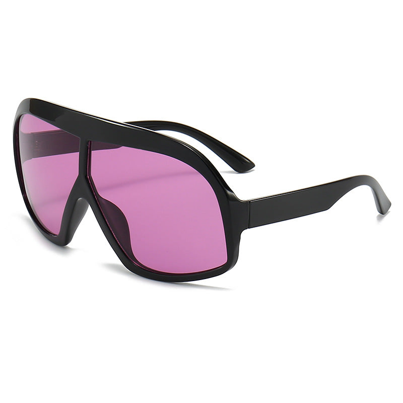 Damer Sports solbriller med bred ramme og polarisert glass Skanto