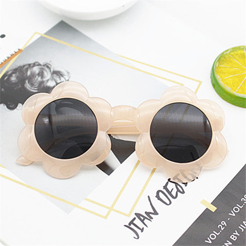 Dame solbrille i leken blomsterdesign Skanto