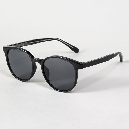 Dame moterik solbrille i elegant, rund design med UV-beskyttelse Skanto
