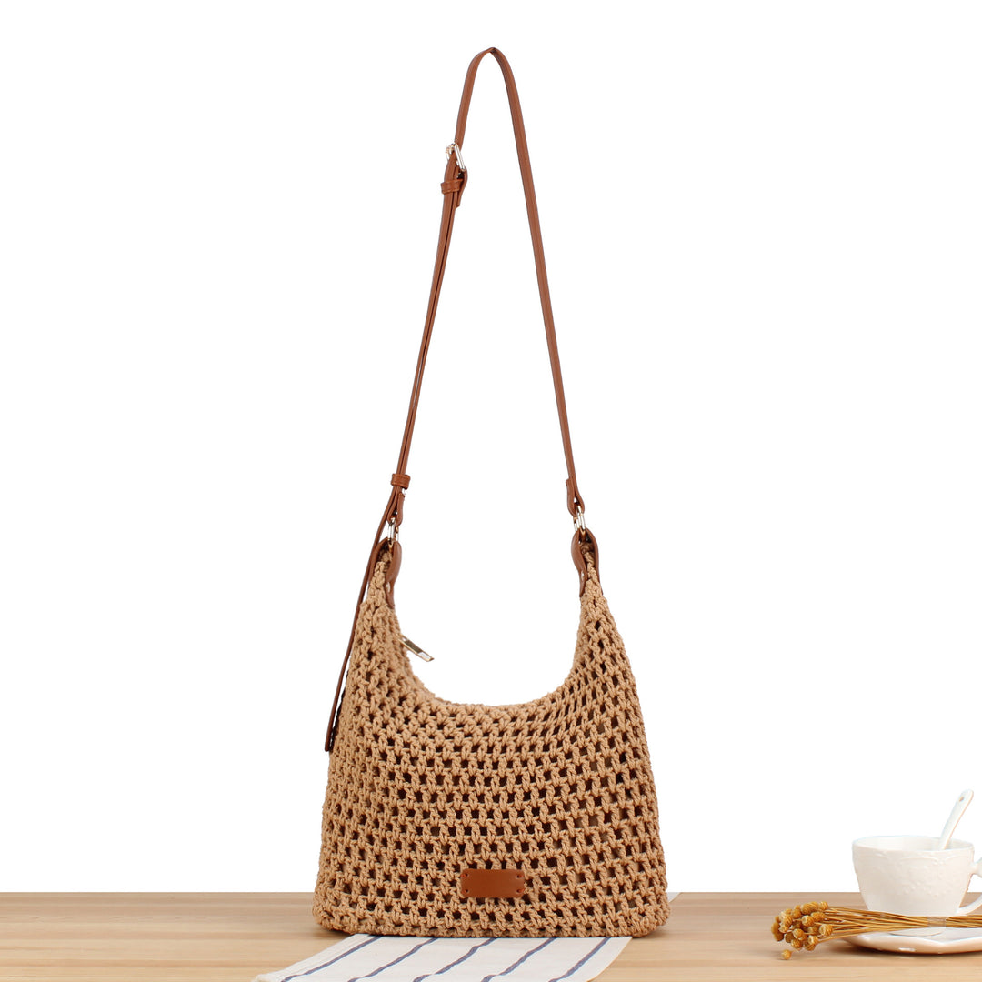 Hobo bag made of hand-woven natural material Skanto