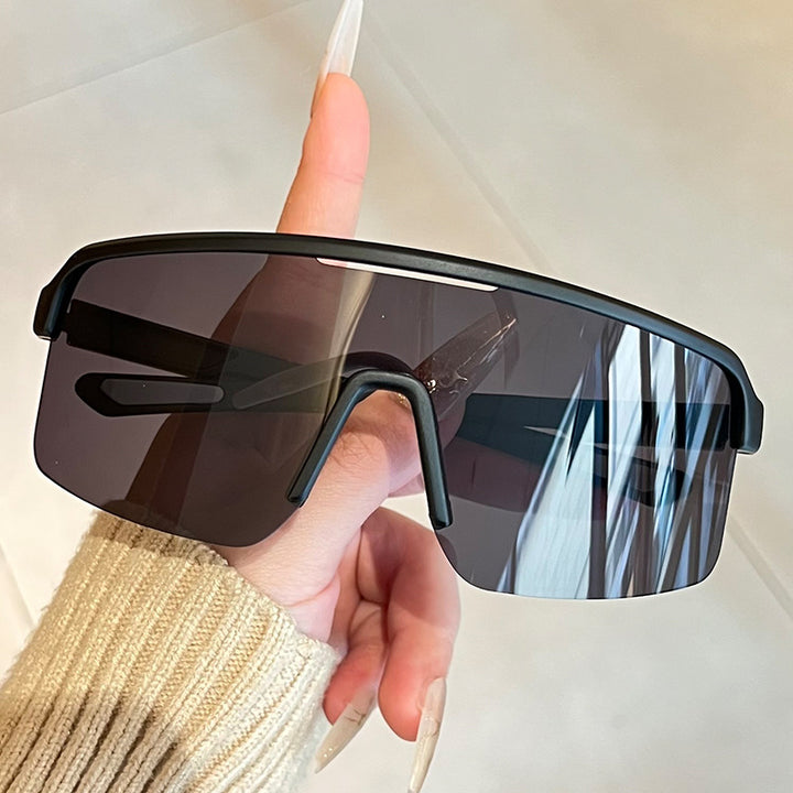 Unisex nan sporty Shield-solbriller med hel visirglass og sklisikre nesepader Skanto