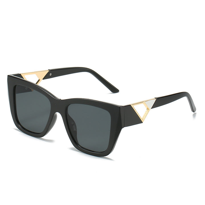 Dame Oversized Solbriller med moderne geometrisk design og elegant metallaccent Skanto