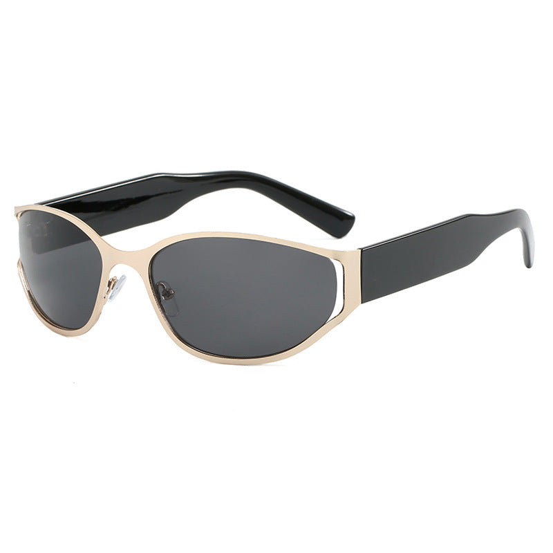 Dame moderne solbriller med elegante konturer og beskyttende UV-filter Skanto