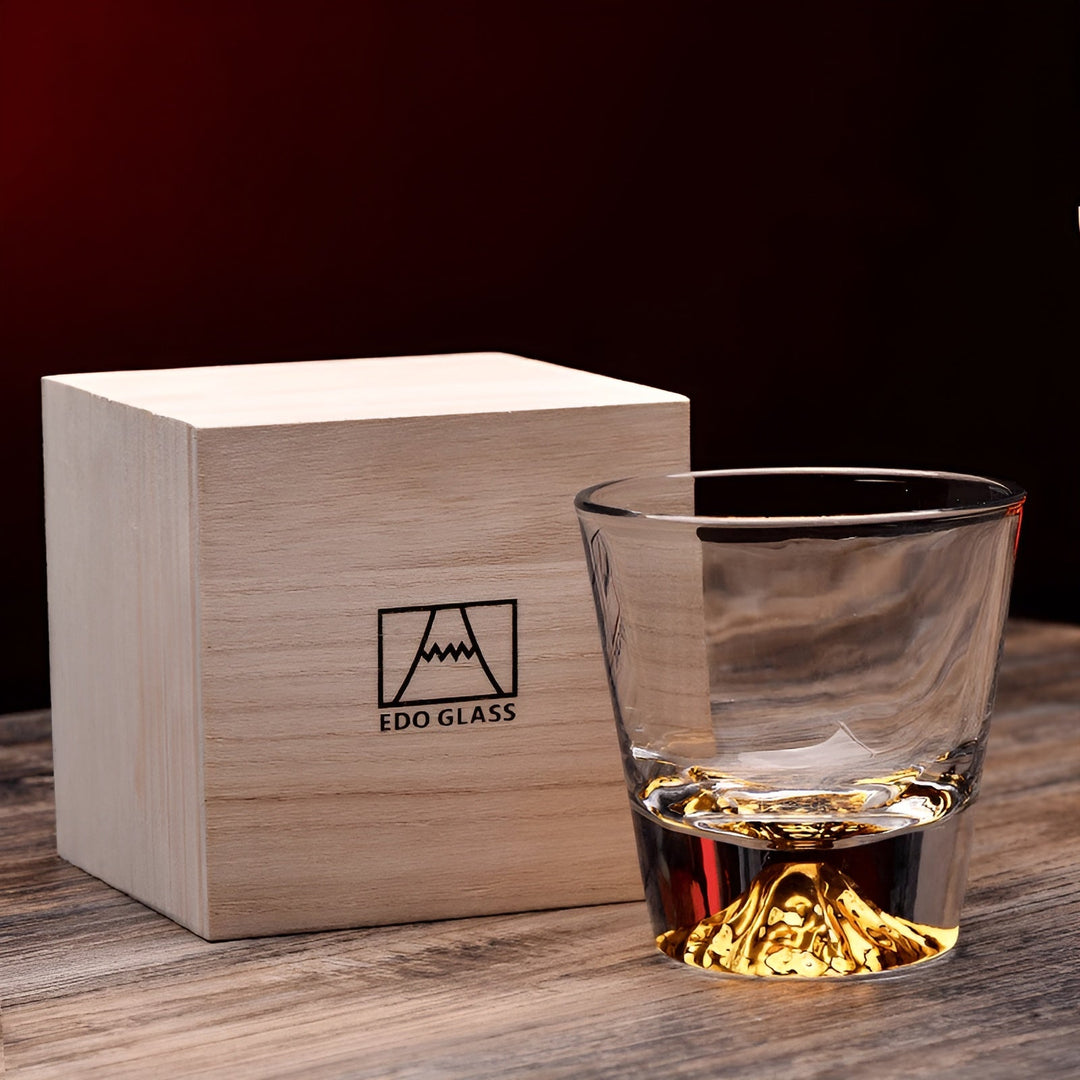 Whiskyglass med Fuji-motiv – et elegant sett for kjennere