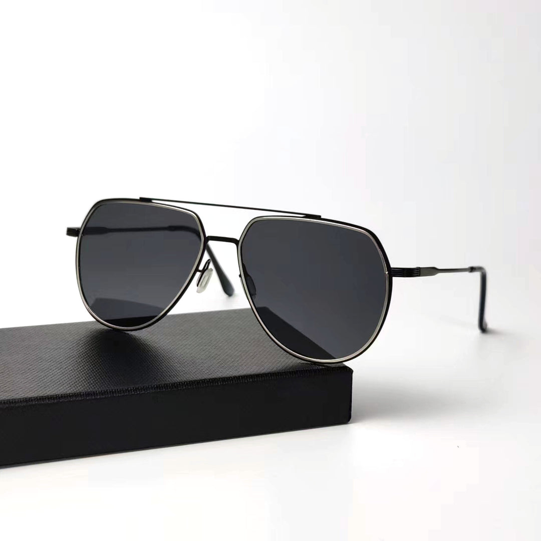 Herre elegant pilot-solbrille med polariserte glass Skanto
