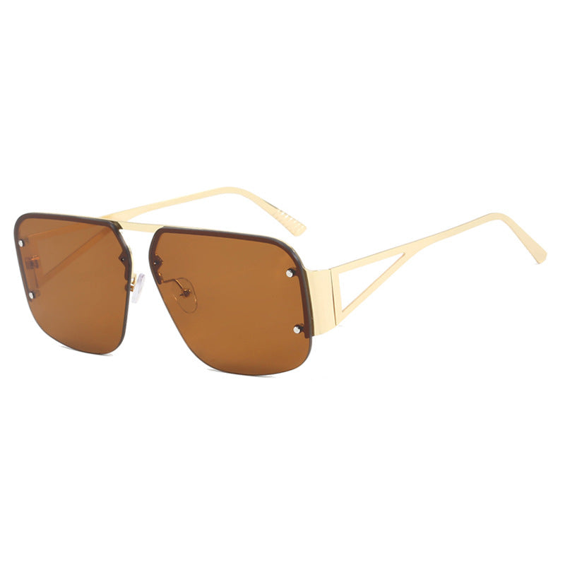 Damer optisk brille med elegant, geometrisk design og høykvalitets metallramme Skanto