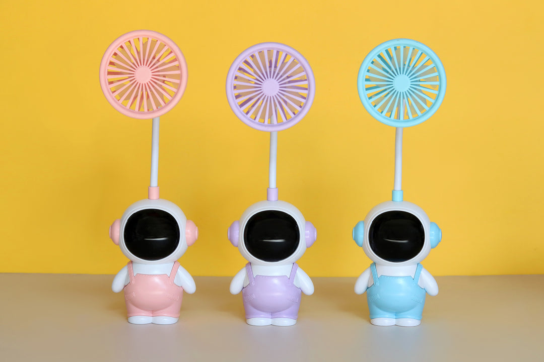 Unisex morsom håndvifte i astronautdesign Skanto