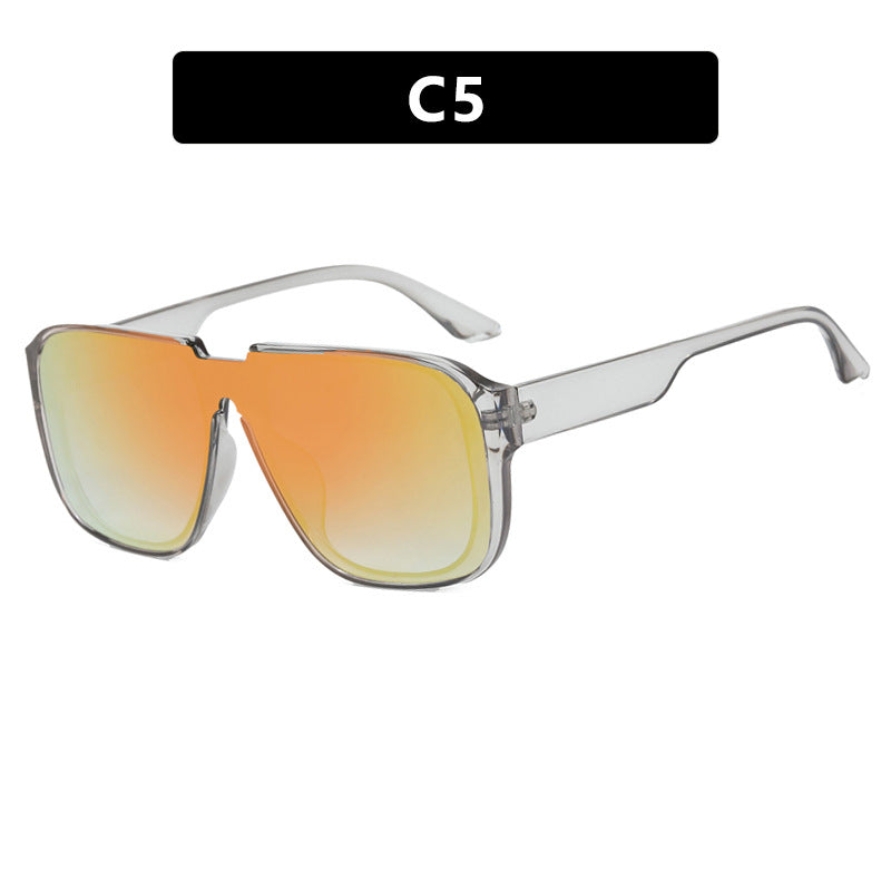Dame trendy firkantet solbrille med gjennomsiktig, grønn ramme og beskyttende UV-filter Skanto
