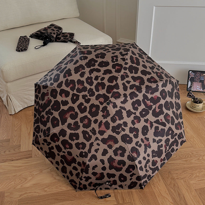 Dame sammenleggbar paraply i moderne leopardmønster Skanto