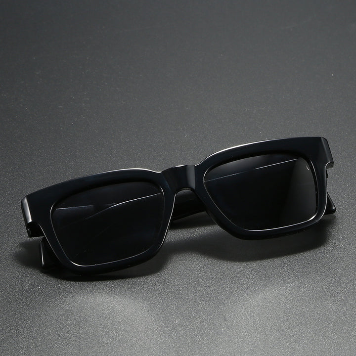 Dame kvadratisk solbrille med markant skilpaddemønster Skanto