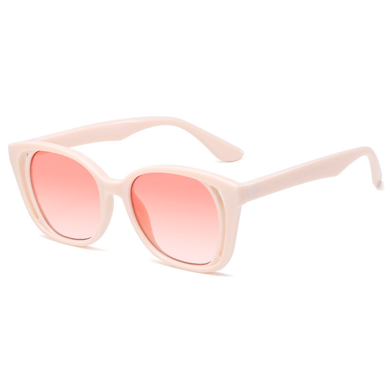Dame stilige Cat-Eye solbriller med robust ramme Skanto