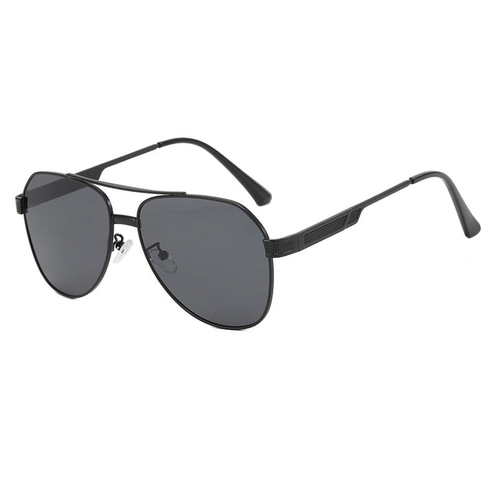 Dame elegant aviator-solbriller med robust metallramme og UV-beskyttelse Skanto
