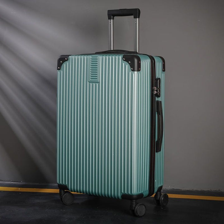 Hardsided suitcase with 360-degree rolling system and integrated safety feature Skanto