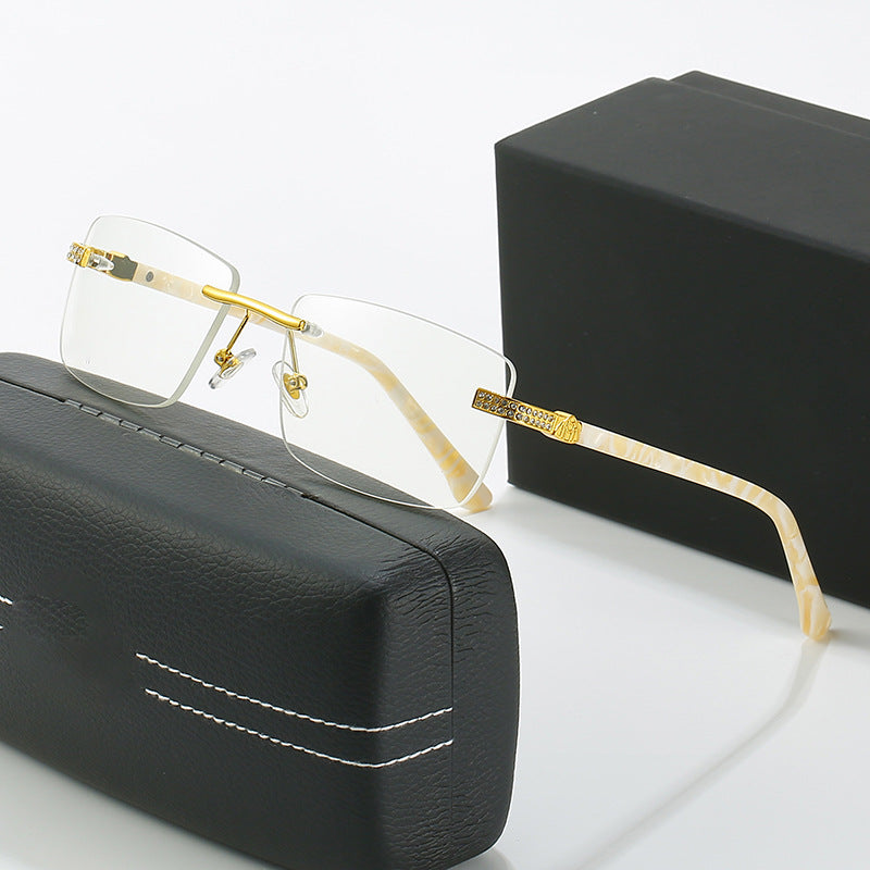 Damer elegante solbriller med stilfull metallramme Skanto