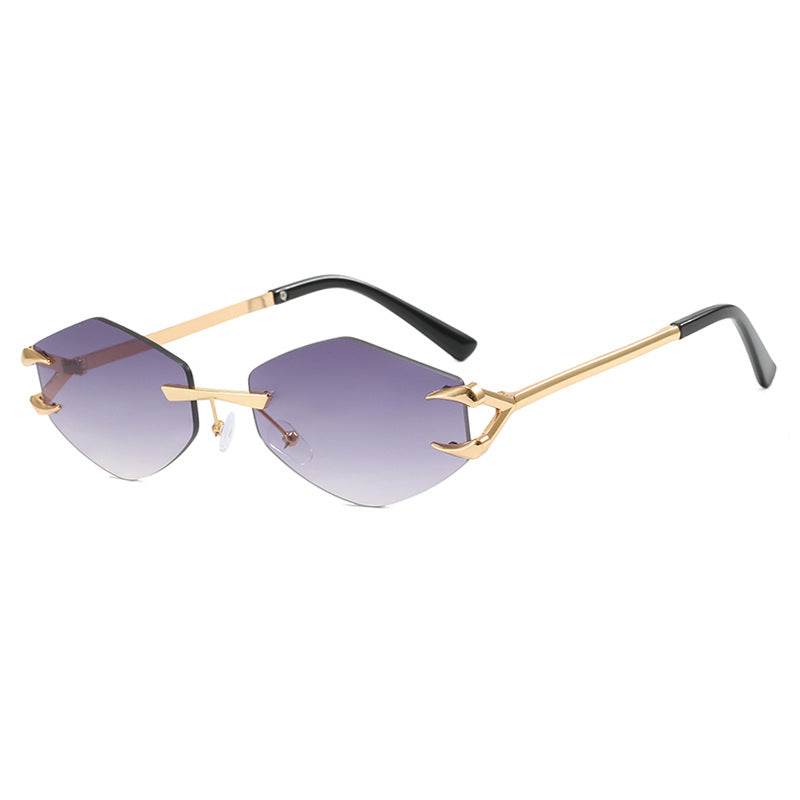 Dame ekstravagant hexagonal solbrille med innovativ ramme og UV-beskyttelse Skanto