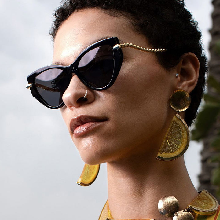 Dame Cat-Eye solbriller med elegant metallramme og stilige aksenter Skanto