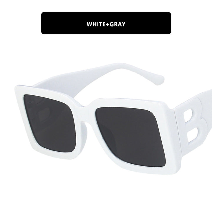 Dame moteriktig solbrille i trendy leoparddesign Skanto