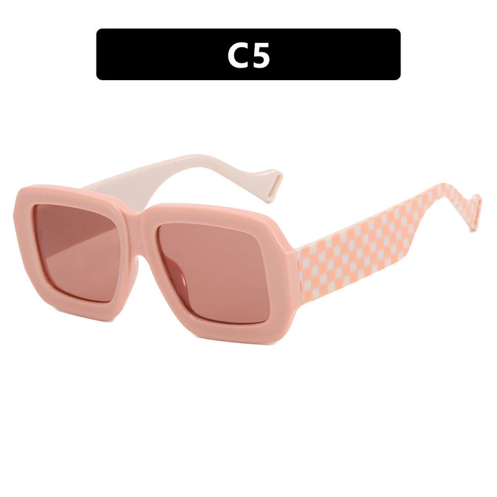 Dame moterik solbrille med kvadratisk design og stilig mønster Skanto