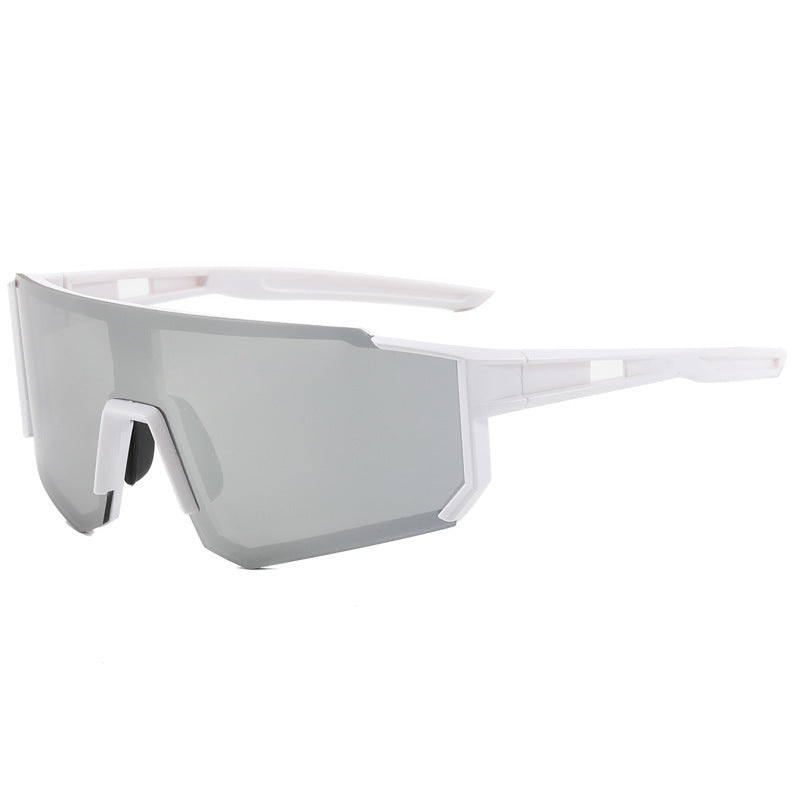 Dame Sporty solbrille med bred UV-beskyttelse og moderne design Skanto