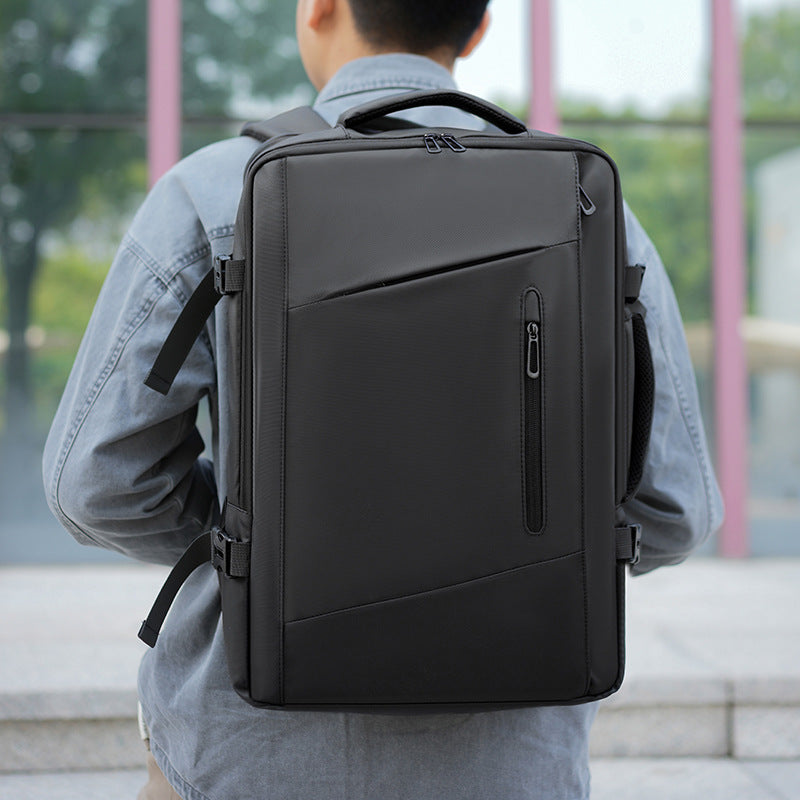 Multifunctional Backpack with Protective Compartment and Innovative Design Skanto