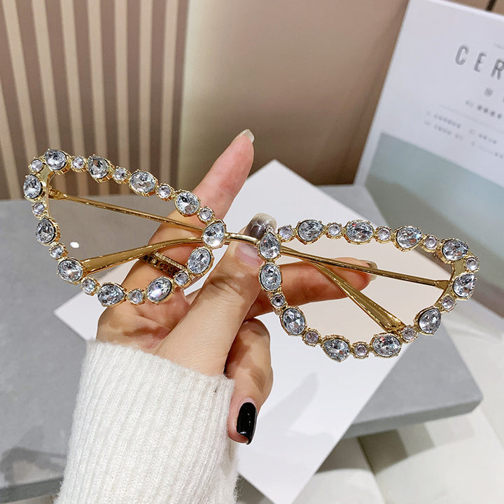 Dame Glamourøs Cat-Eye Solbrille med glitrende Strassdetaljer Skanto