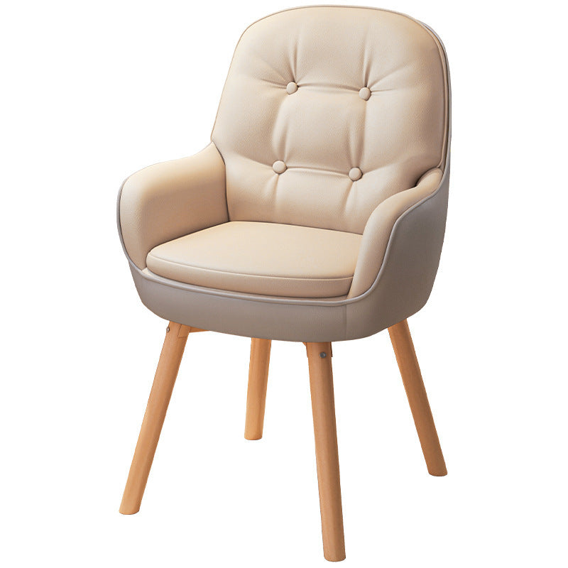 Moderne spisestuestol med høyverdig kunstskinn og ergonomisk form Skanto