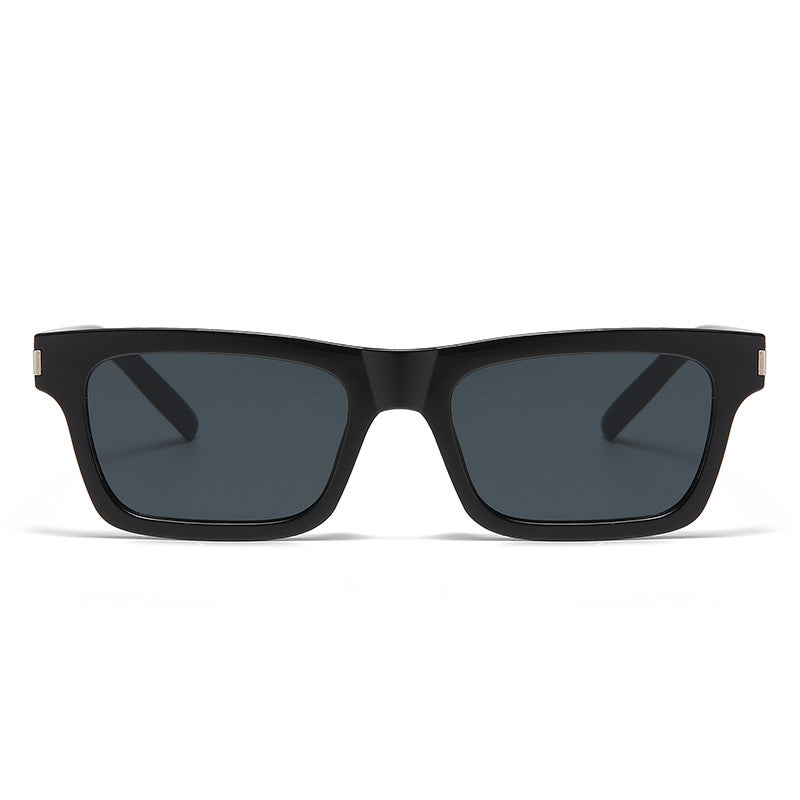 Dame elegant rektangulær solbrille med polariserte glass Skanto
