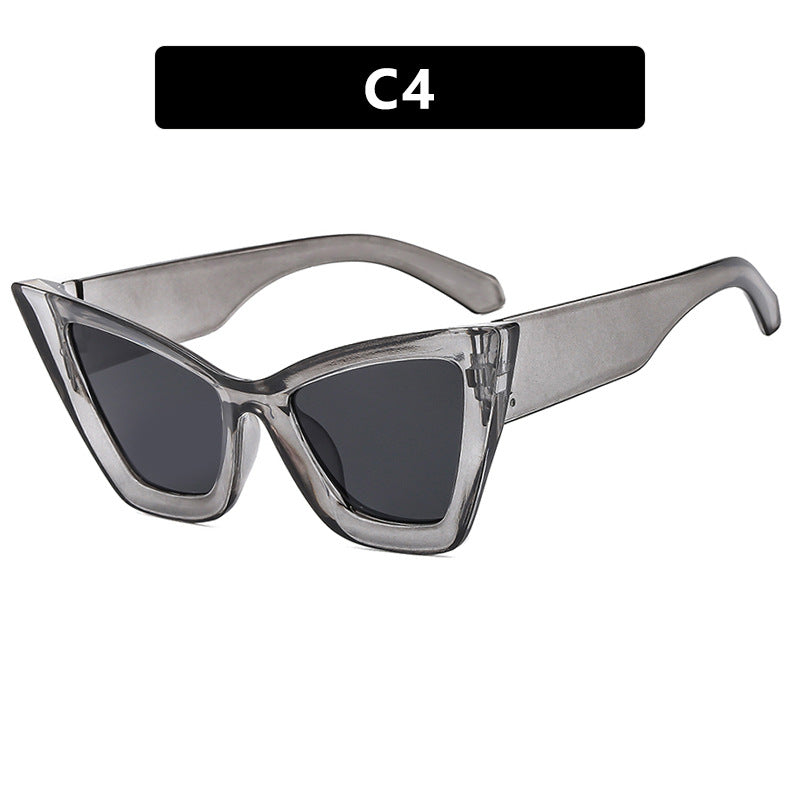 Dame trendy Cat-Eye solbriller med robust design og UV-beskyttelse Skanto