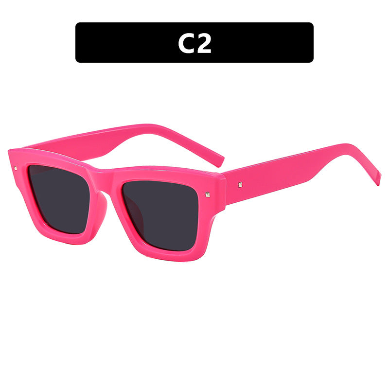 Dame trendy solbrille med firkantet ramme og UV-beskyttelse Skanto