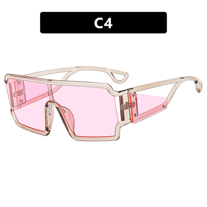 Dame moteriktig sports solbrille med futuristisk design Skanto
