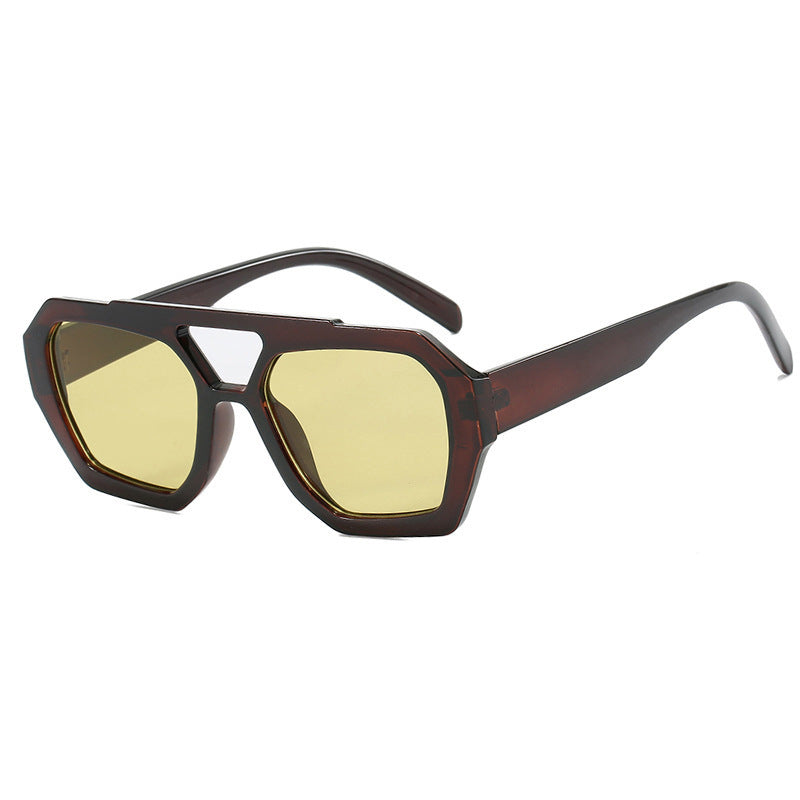Dame geometrisk solbrille med luksuriøst design Skanto