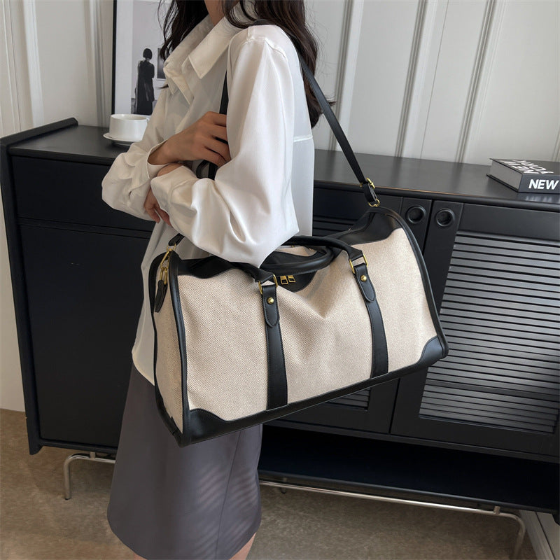 Sporty reise bag med avtakbare skulderremmer Skanto