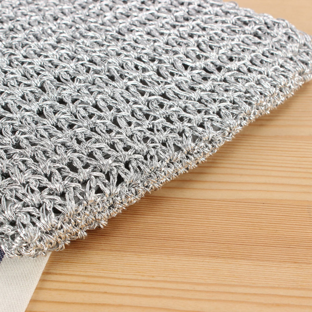 Shoulder Bags in Hand-Knotted Natural Material with Fine Texture Skanto