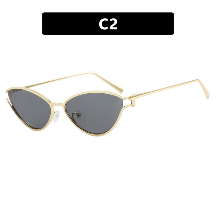 Dame Cat-Eye solbriller i elegant gullramme Skanto