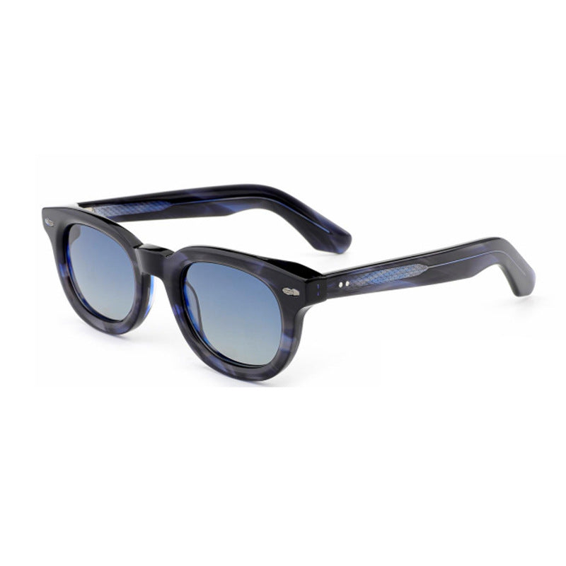 Dame retro-inspirert solbrille med bredt skilpadde-ramme og harmoniske glass Skanto