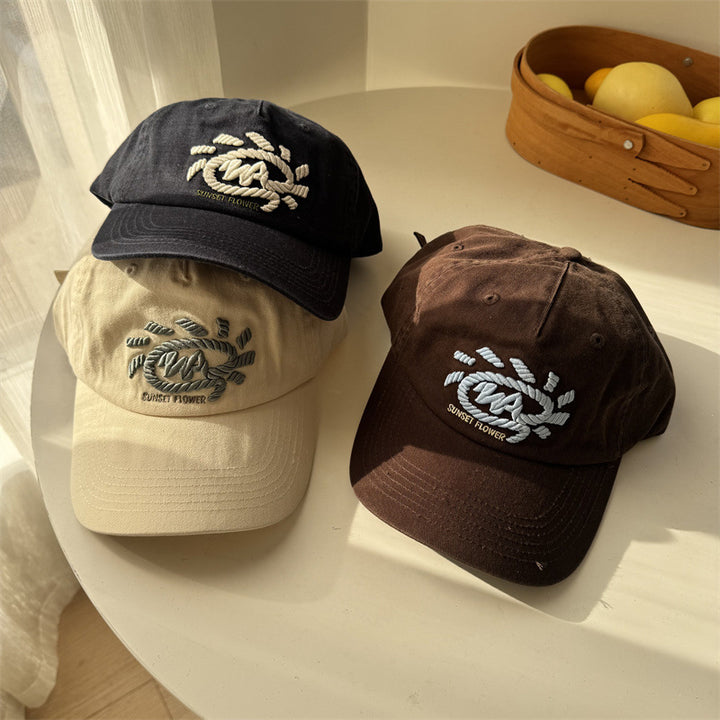 Kvinnebrodert baseballcap Skanto