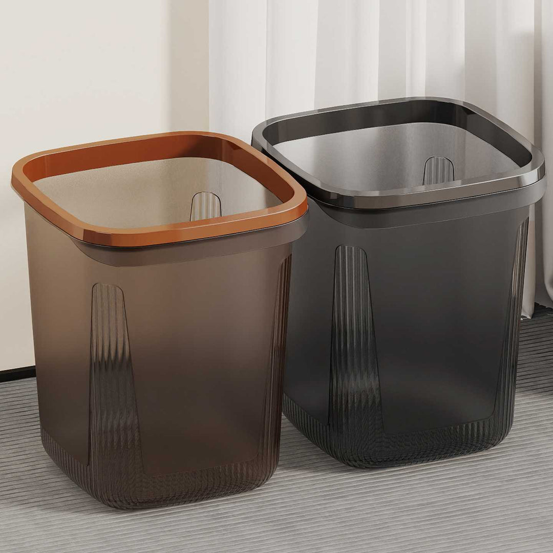 Kvinnelig elegant og praktisk søppelbøtte med ergonomisk håndtak Skanto