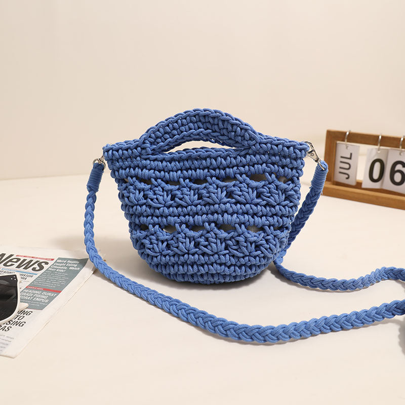 Håndlaget makramee skulderveske med unikt design Skanto