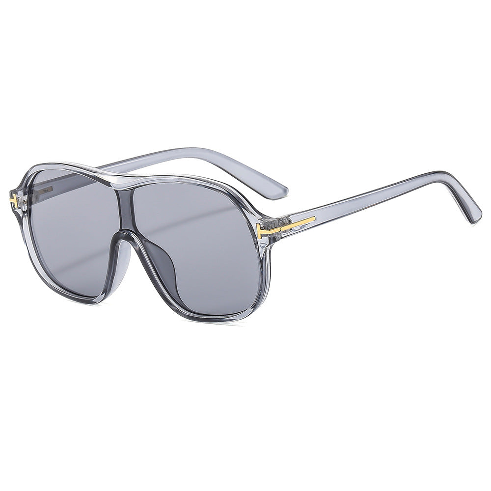Dame moteriktig oversized solbrille med innovativt design Skanto