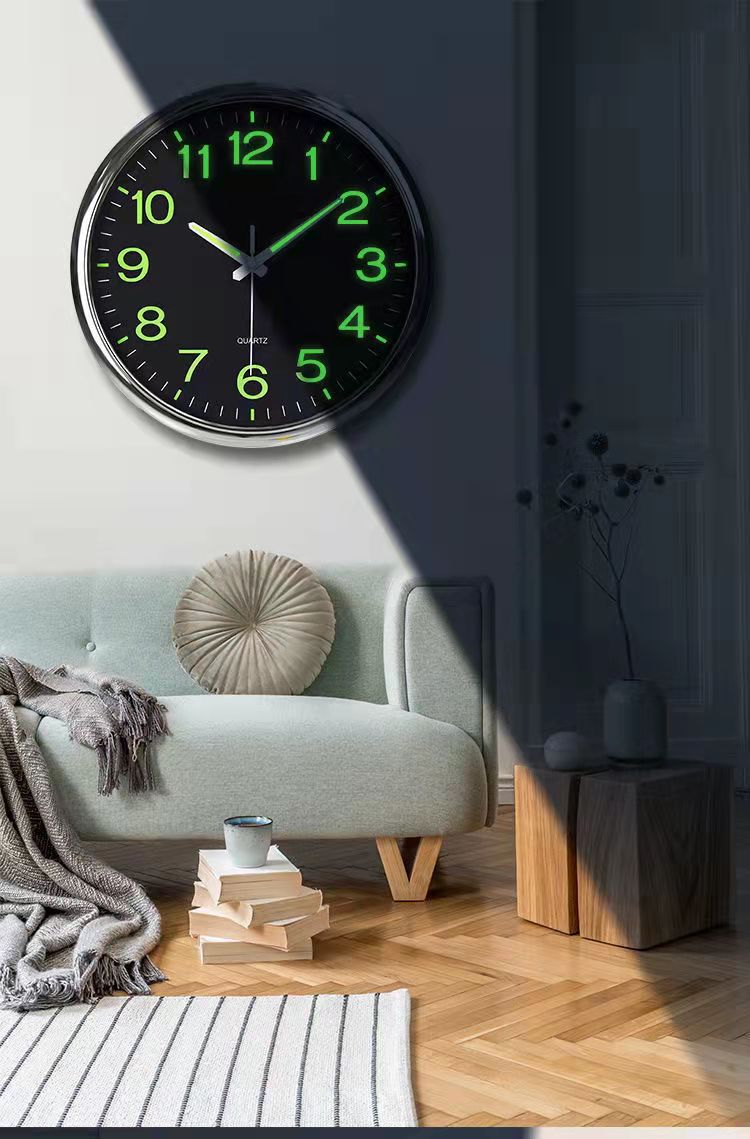 Skanto | SilentLume - LED Veggklokke