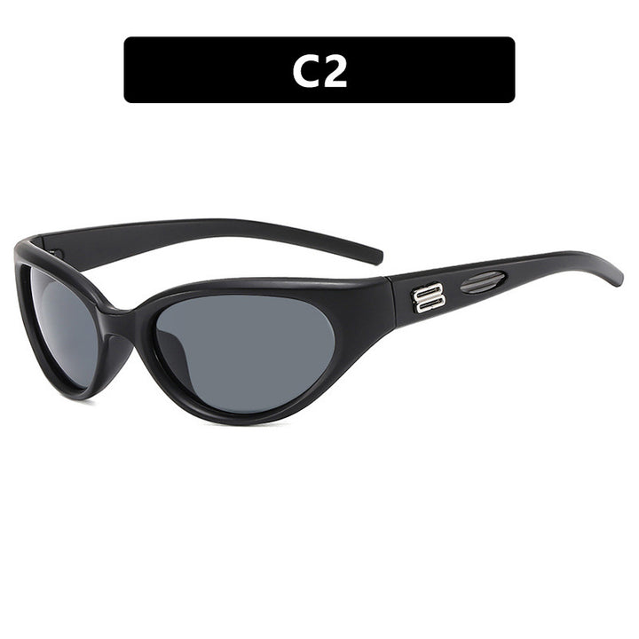 Damer ekstravagant solbrille med buet design Skanto