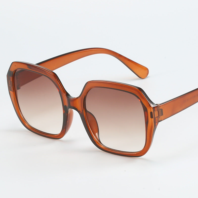 Dame Modisk Oversized-solbrille med ekstravagante leoparddetaljer Skanto