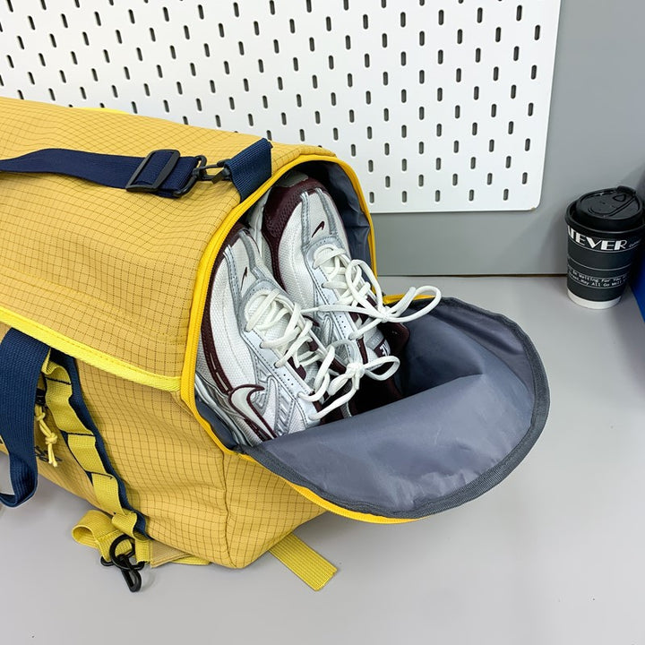 Sportslig bæreveske med omfattende lagringsplass Skanto