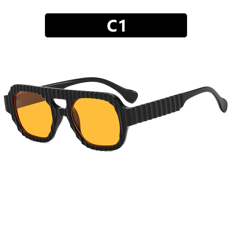 Damer geometrisk solbrille med raffinert strukturdesign Skanto